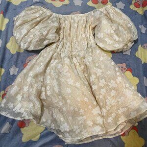 &Merci bubble sleeve cream floral dress.